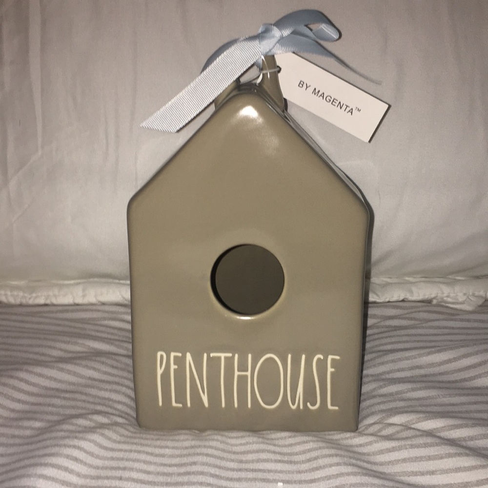 Rae Dunn Tan 'Penthouse' Birdhouse